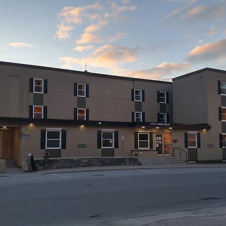 Historic Hotel Corner Brook Buitenkant foto